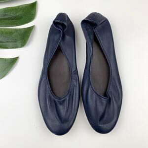 Charleston Shoe Co. Ballet Flats Navy Blue Leather Slip On Shoes Women's 8